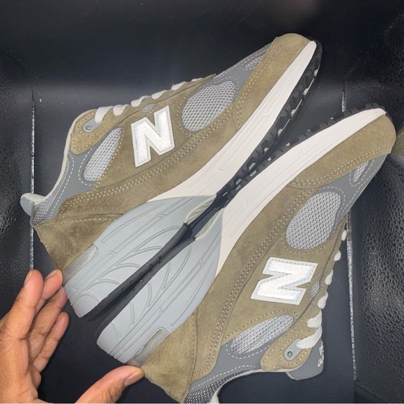 Size 7 - New Balance 993 Made in USA Heritage Pack - Covert Green, No Box, Clean